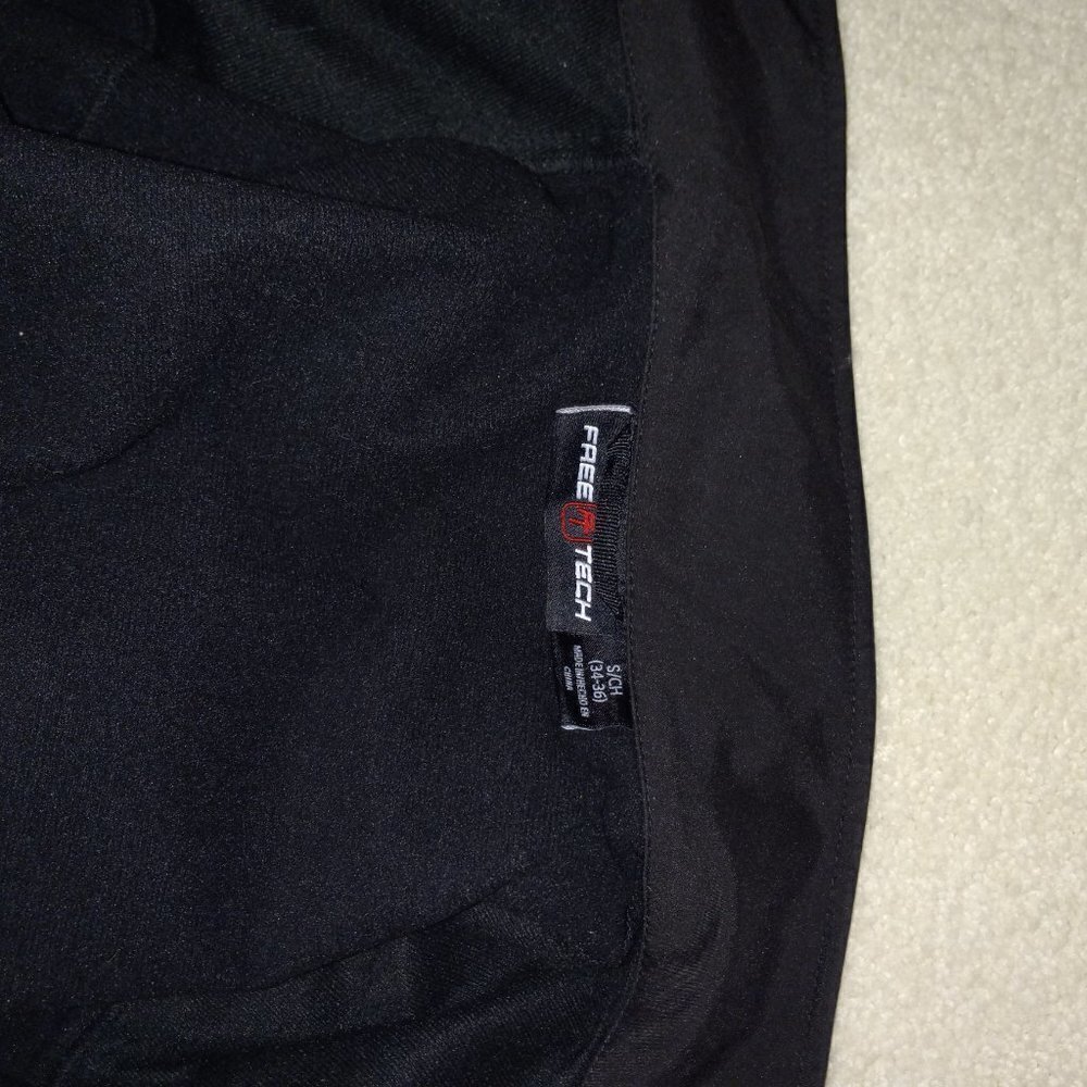 Men’s Freetech Large Soft Shell Jacket Size S - Picture 3 of 5